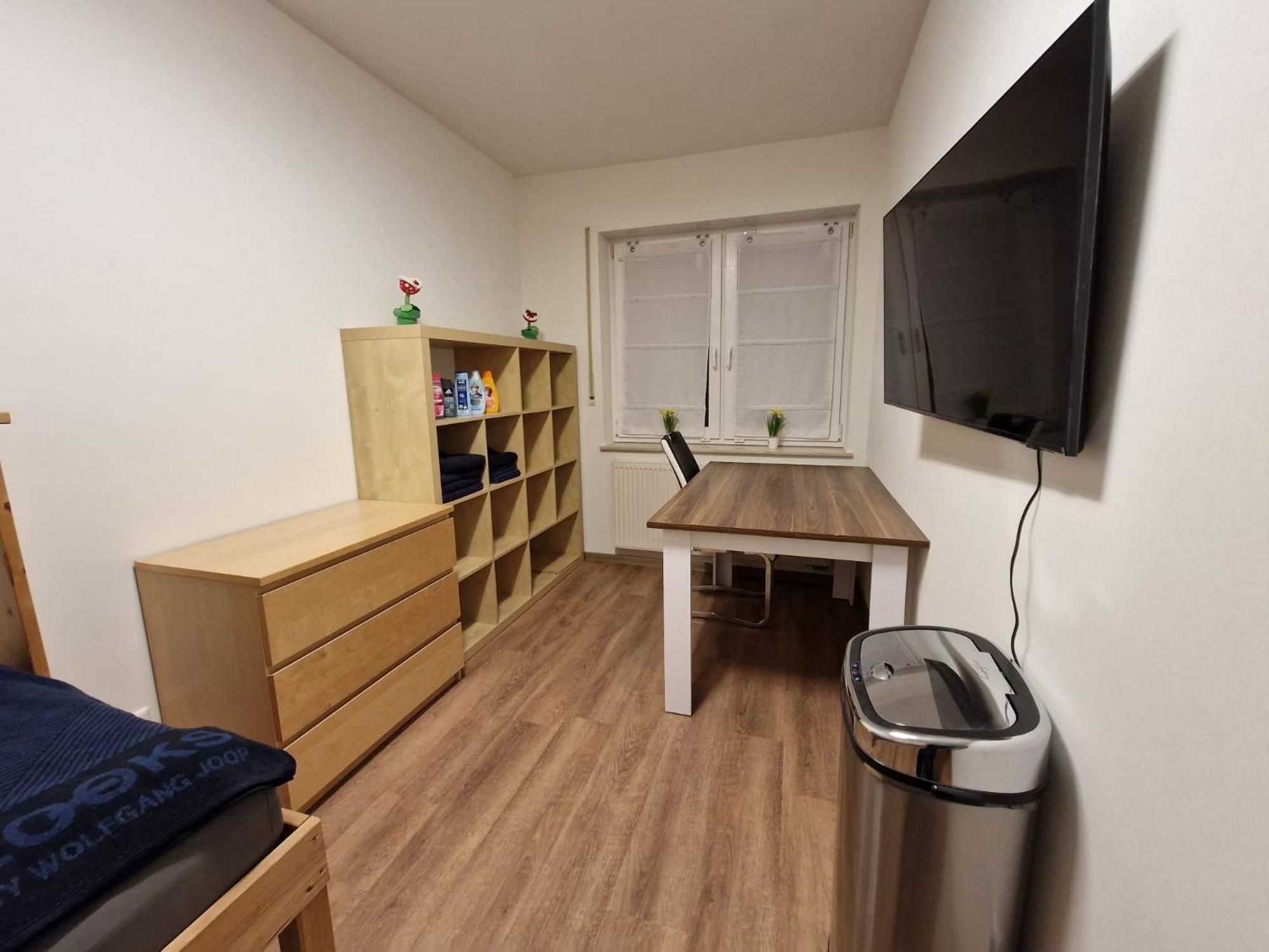 Einzelzimmer In Ruhiger Lage --- Check-In Mit Schluesselkasten Мепен Екстериор снимка